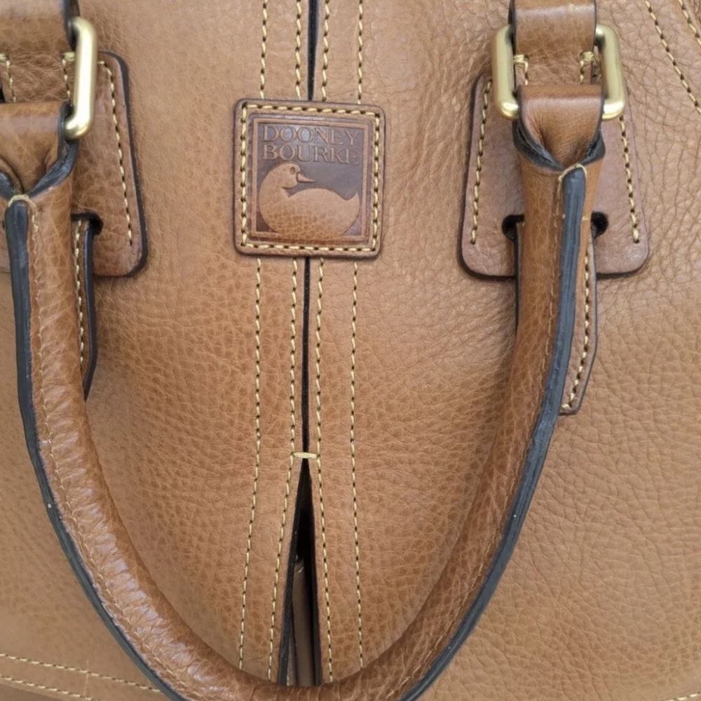 Dooney & Bourke Tan Leather Women's Bag